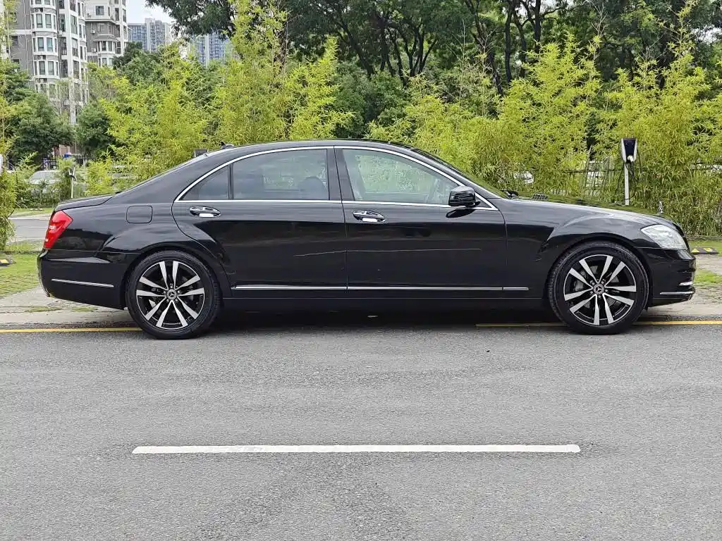 Mercedes-Benz S-Class — миниатюра 6