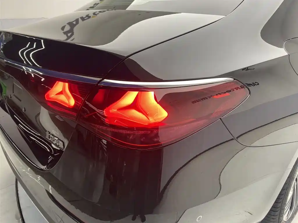 Mercedes-Benz E-Class E 2026 E 300 L Luxury