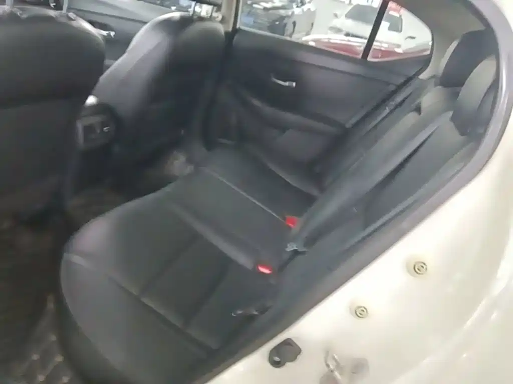 Nissan Sylphy — миниатюра 17