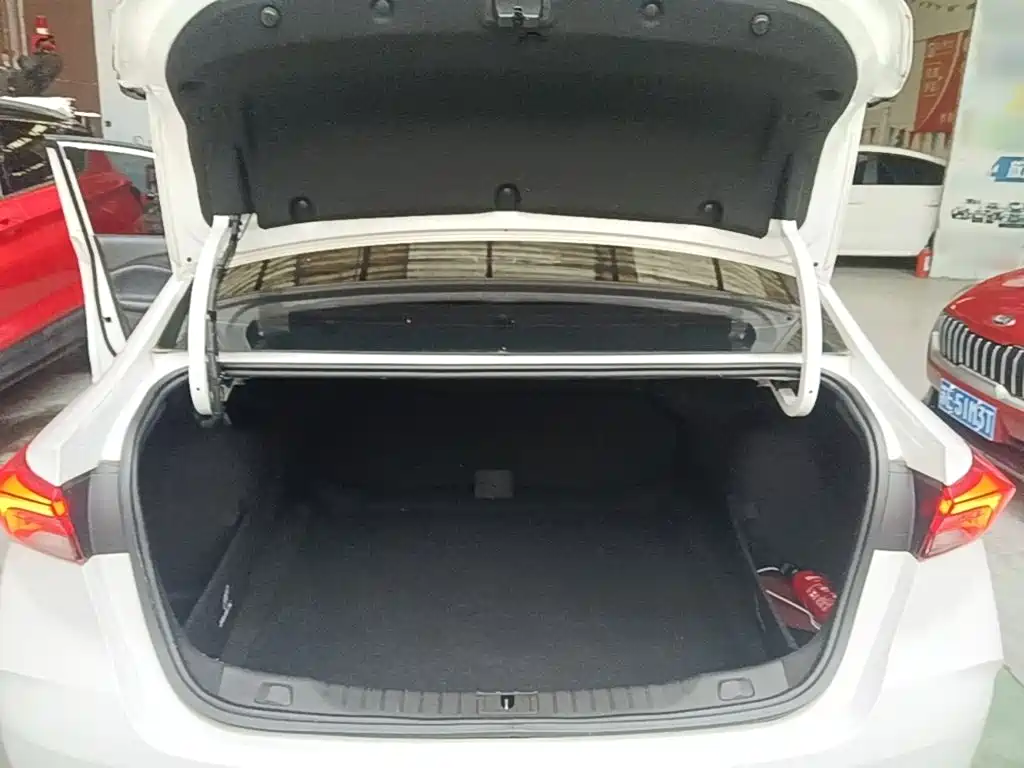 Buick Verano — миниатюра 19