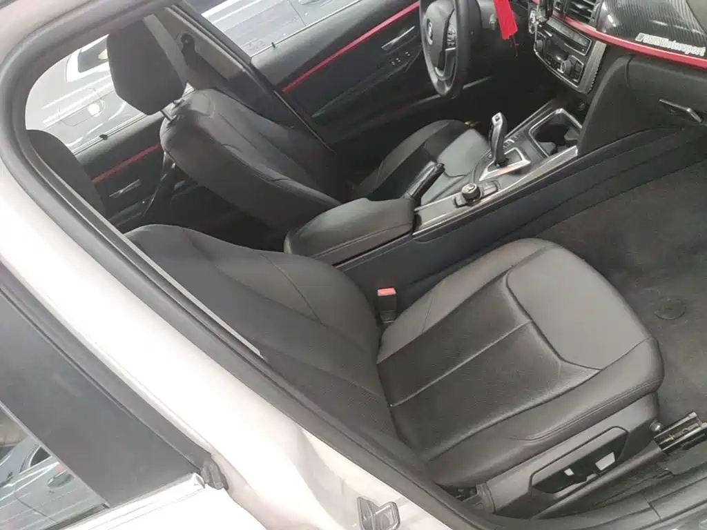 BMW 3 Series — миниатюра 25