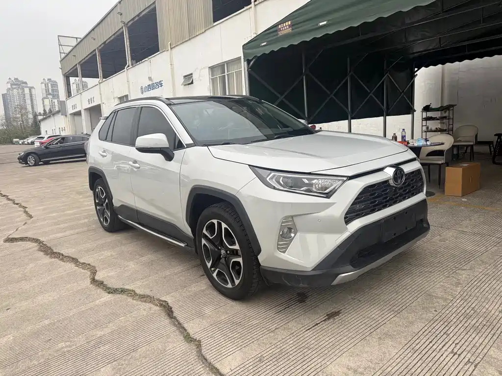 TOYOTA RAV4 RONGFANG