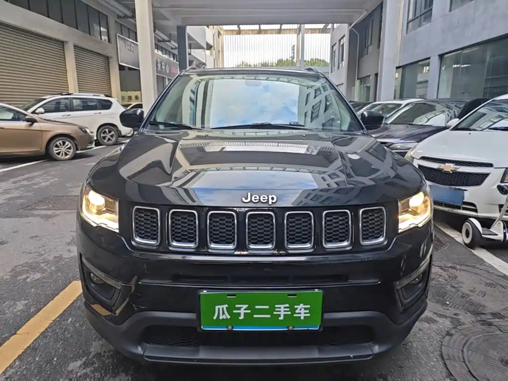 Jeep Compass — миниатюра 3
