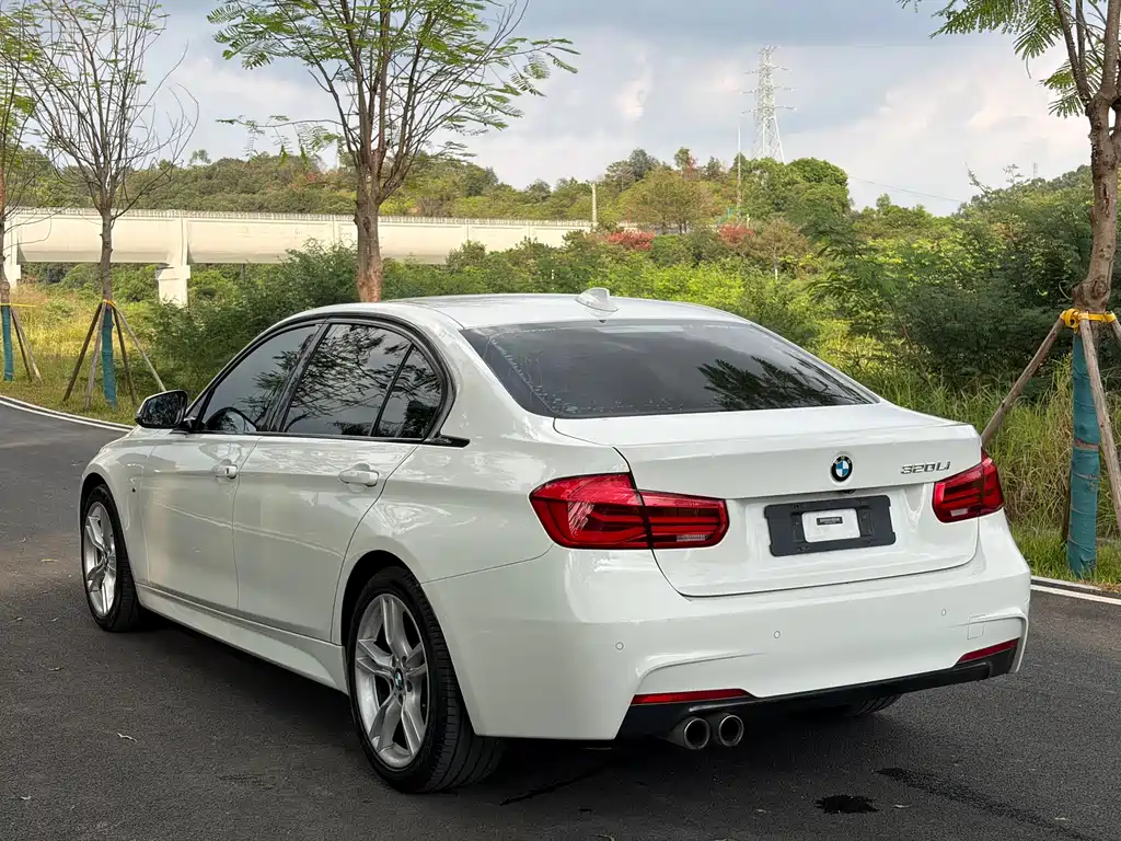 BMW 3 Series — миниатюра 10