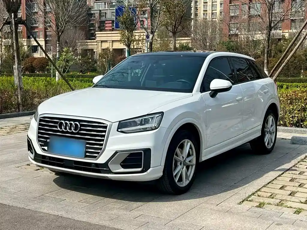 Audi Q2L 2021