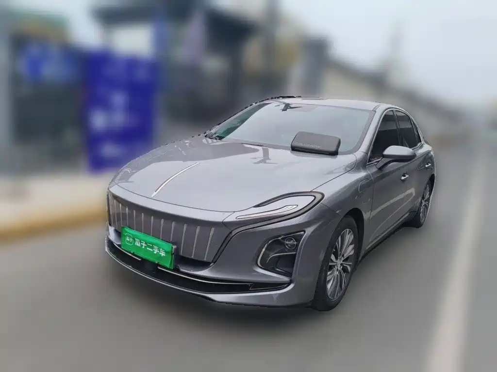 Hongqi Hongqi E-QM5