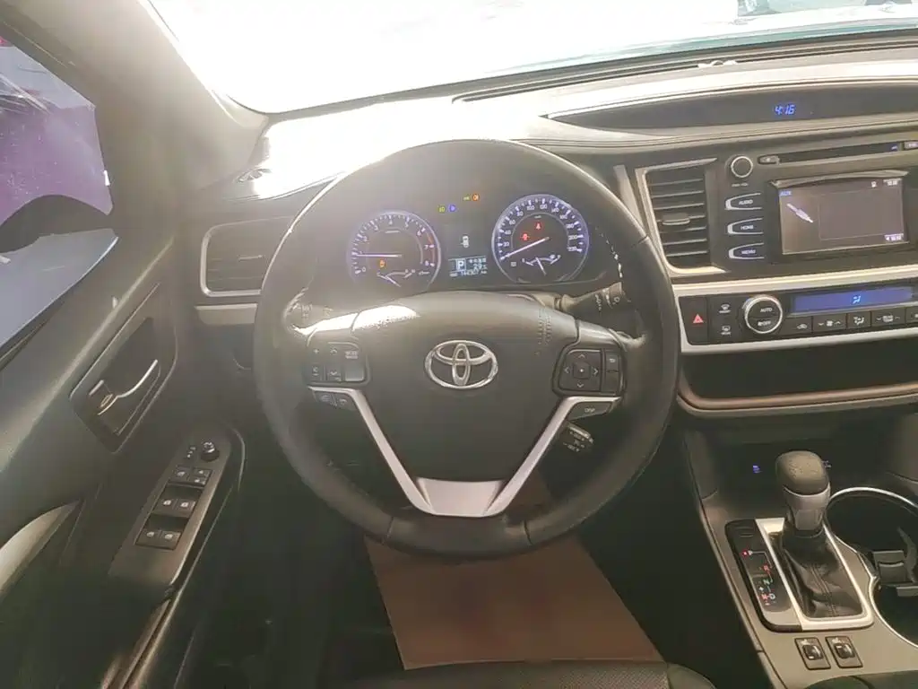 Toyota Highlander — миниатюра 11