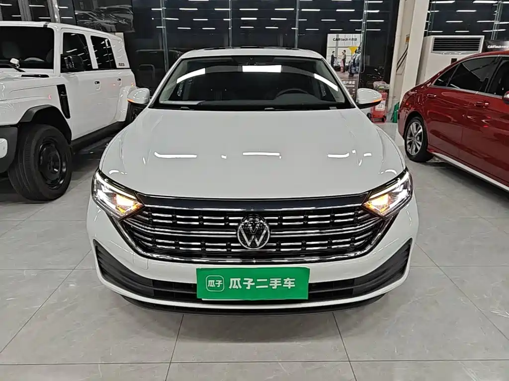 Volkswagen Sagitar — миниатюра 3