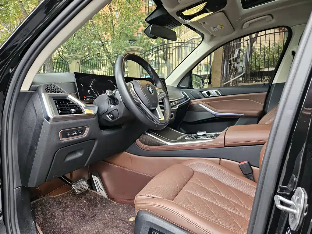 BMW X7 — миниатюра 6