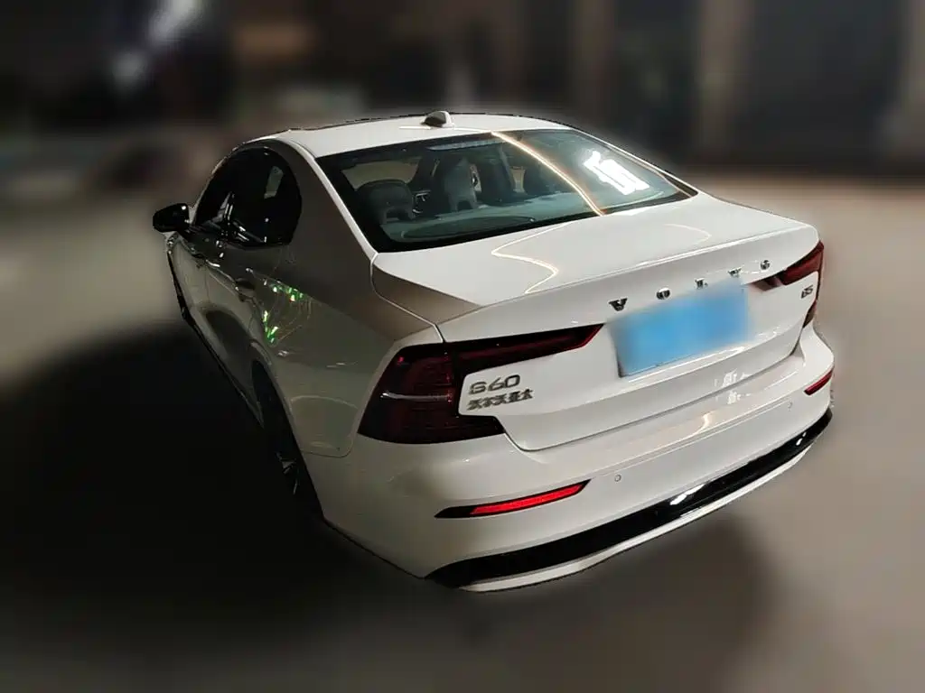 Volvo S60 — миниатюра 7