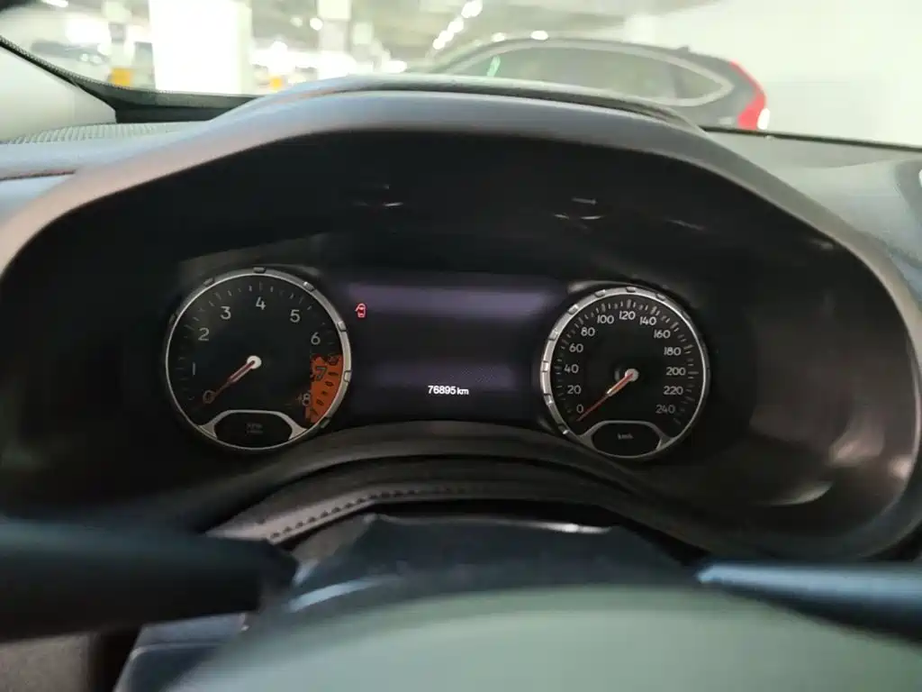 Jeep Renegade — миниатюра 5