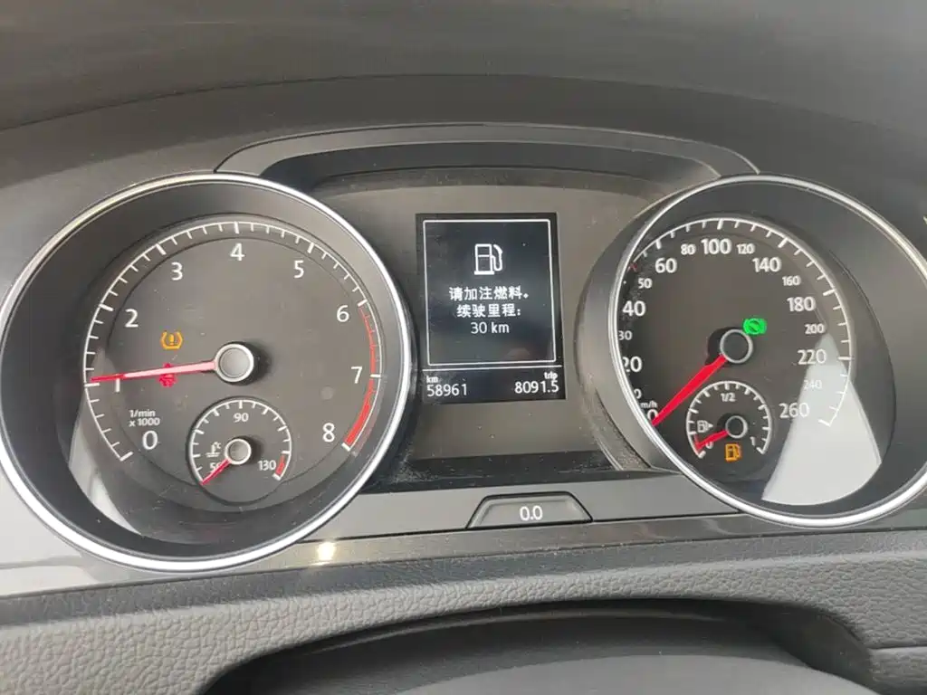 Volkswagen Golf — миниатюра 12