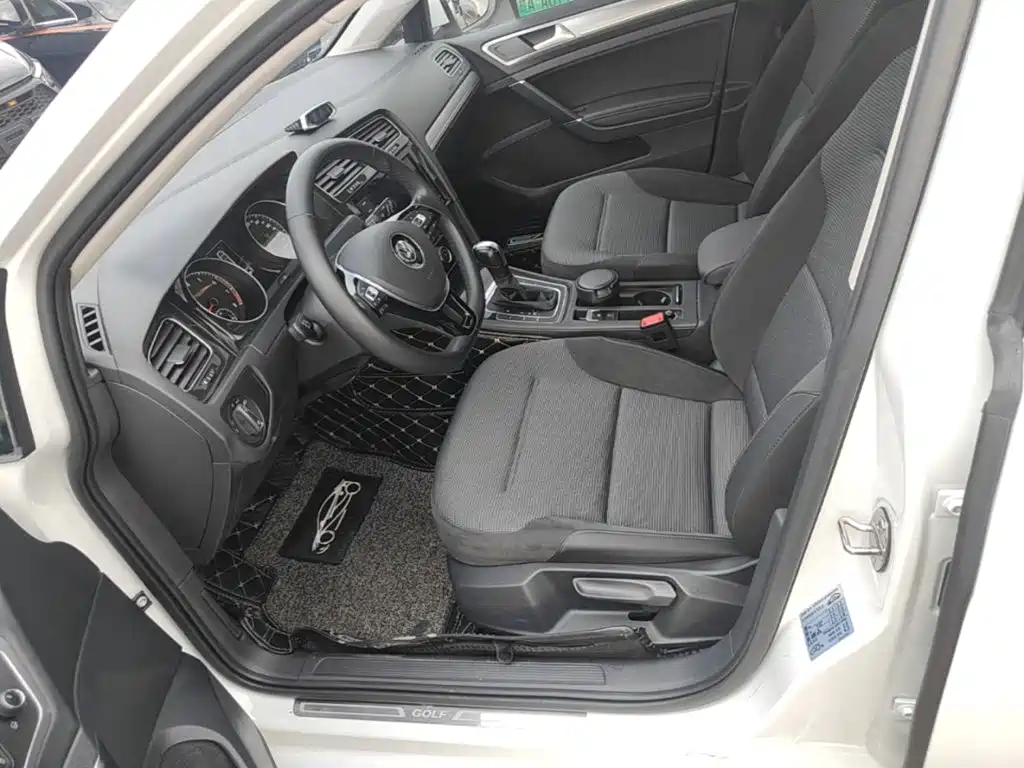 Volkswagen Golf — миниатюра 15