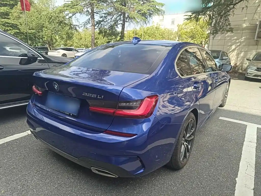 BMW 3 Series — миниатюра 7