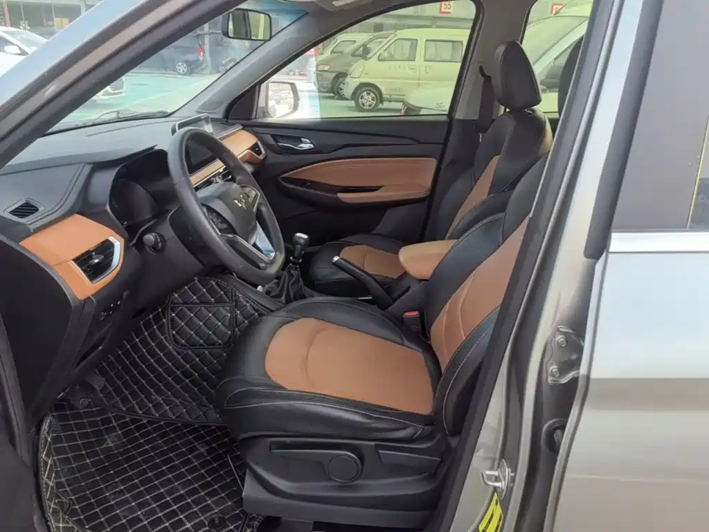 Wuling Hongguang S3 — миниатюра 15