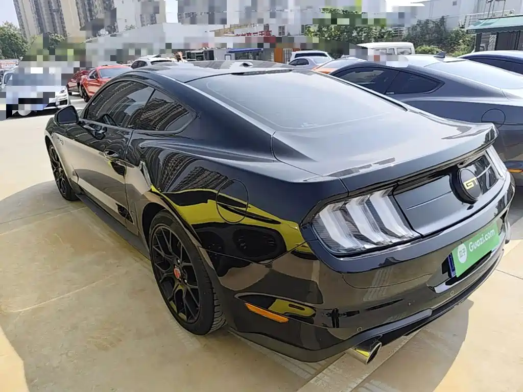 Ford Mustang — миниатюра 5