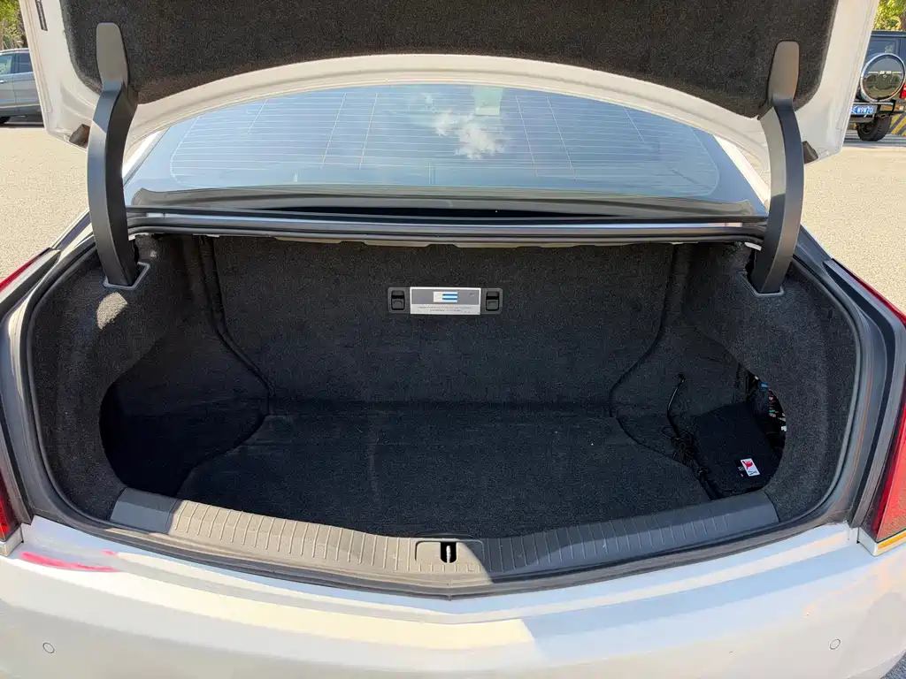 Cadillac CT6 Plug-in — миниатюра 21