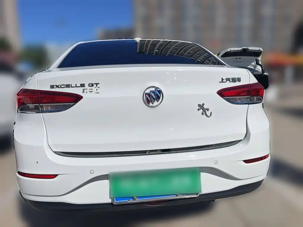 Buick Excelle — миниатюра 5