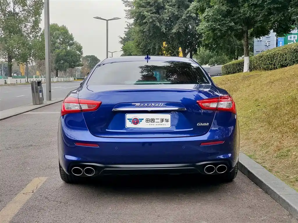 MASERATI GHIBLI