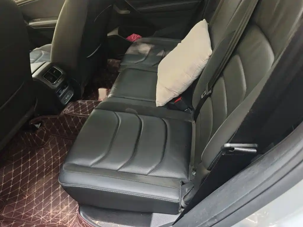 Volkswagen Tiguan L — миниатюра 15