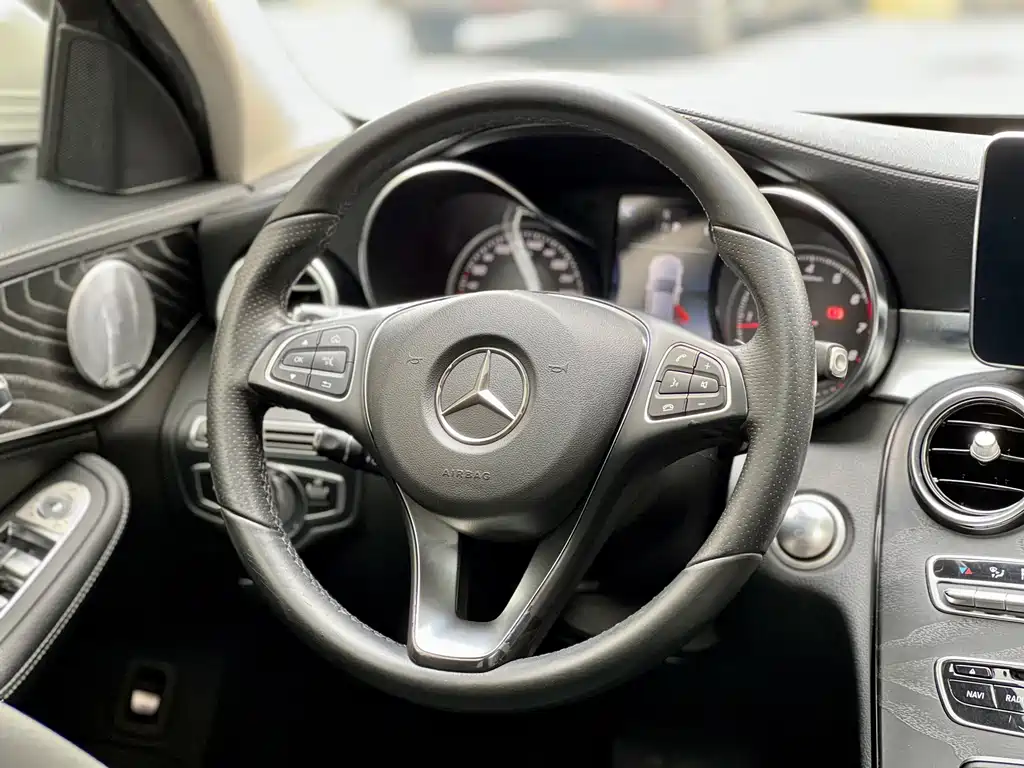 MERCEDES-BENZ C CLASS