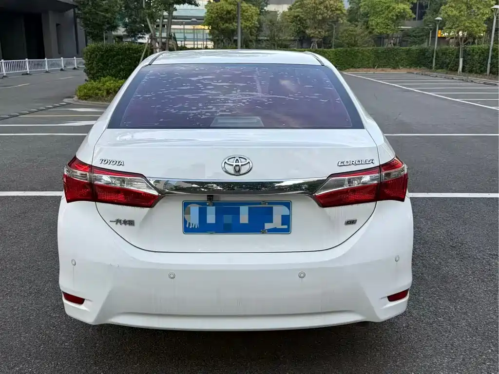 Toyota Corolla — миниатюра 8