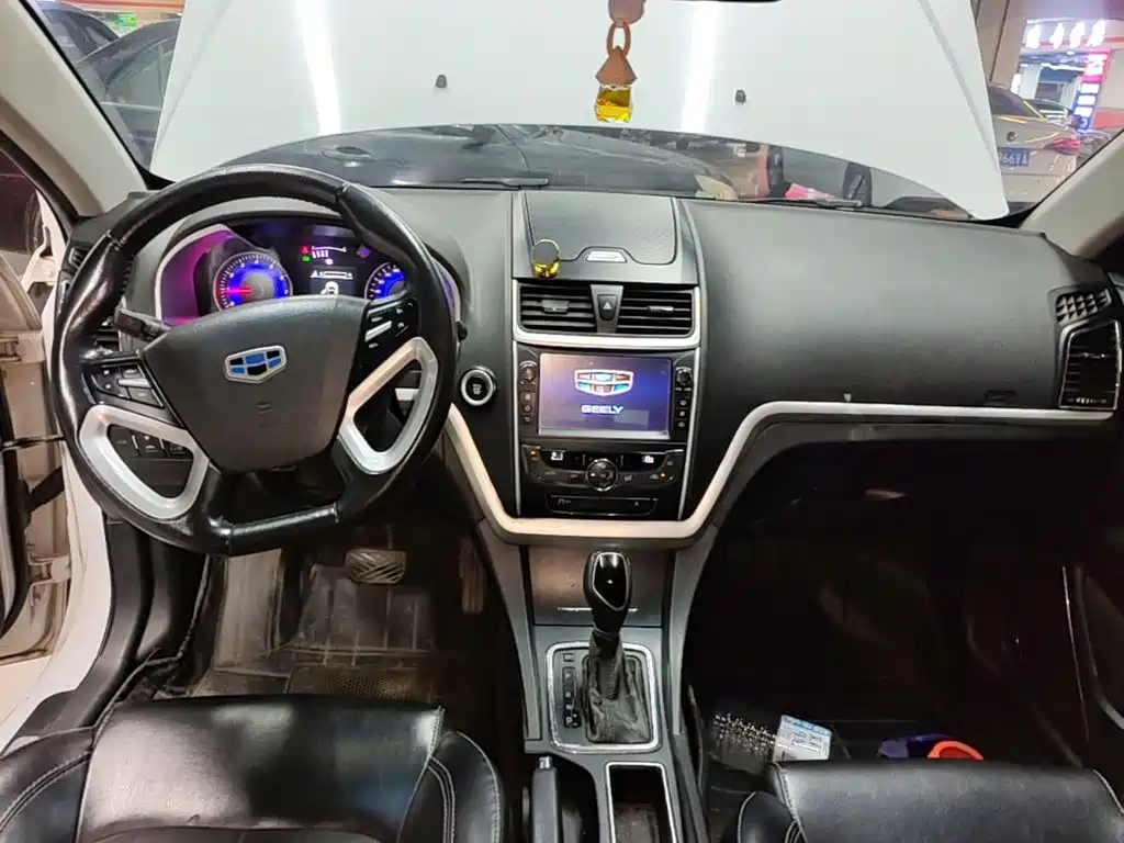 Geely Emgrand — миниатюра 10