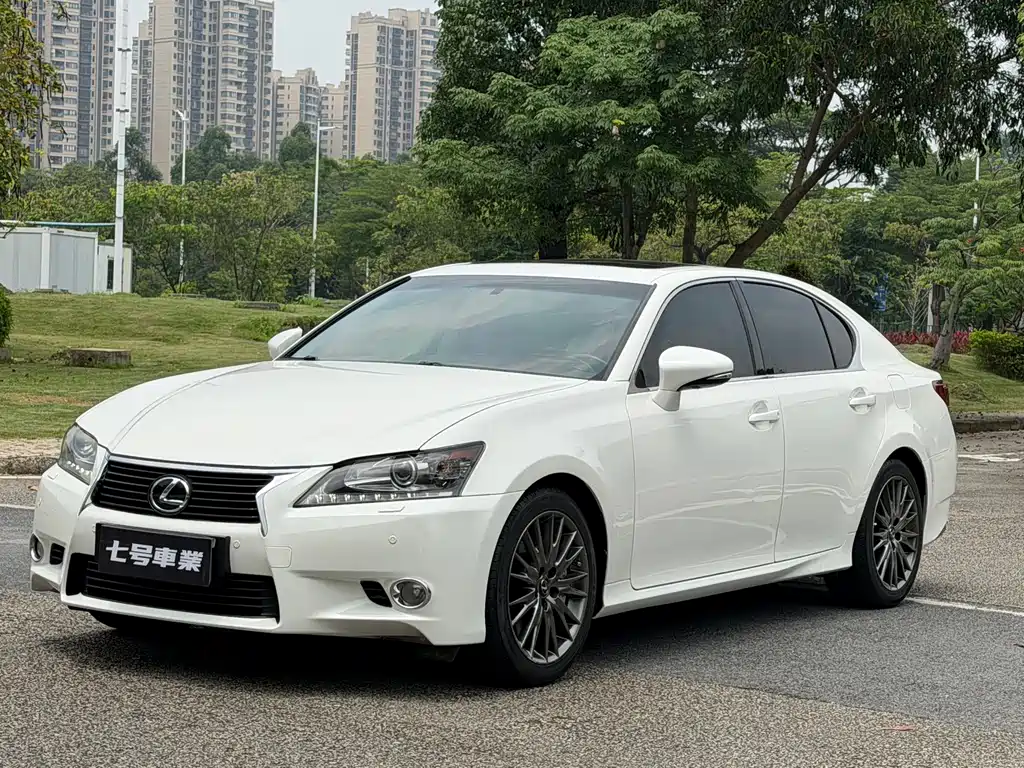Купить Lexus GS