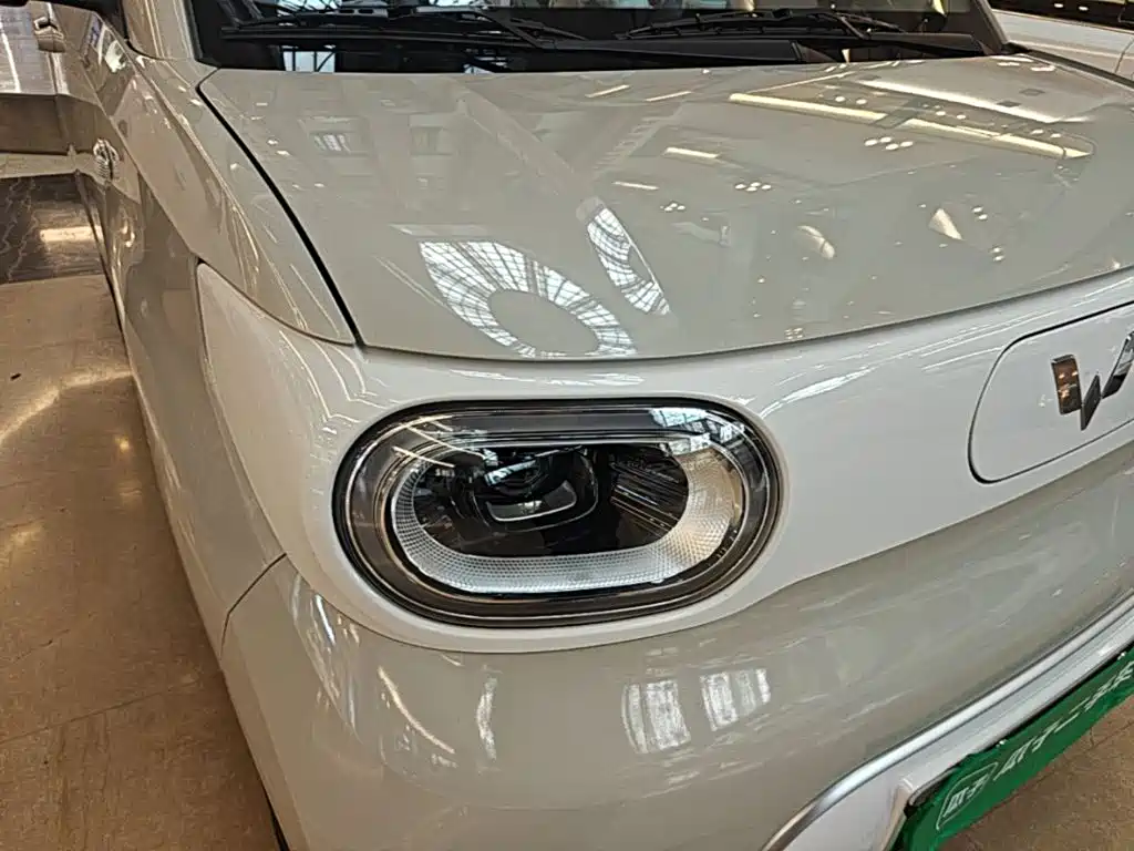 Wuling MINIEV — миниатюра 8
