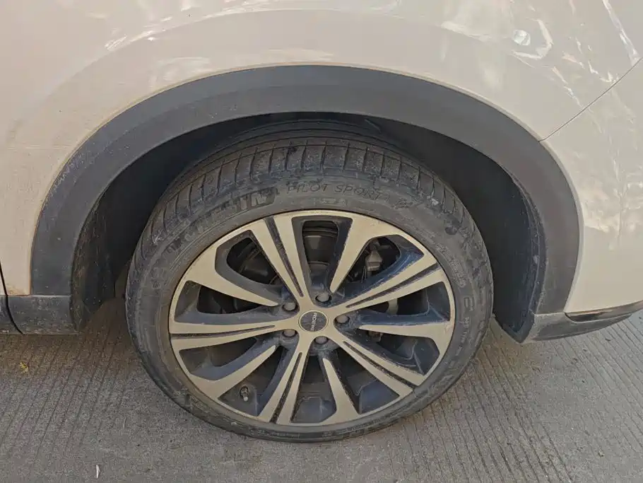 Roewe RX5 MAX — миниатюра 6