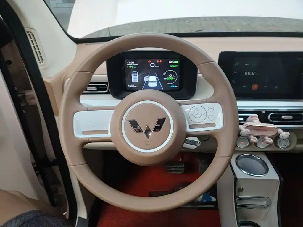 Wuling MINIEV — миниатюра 11