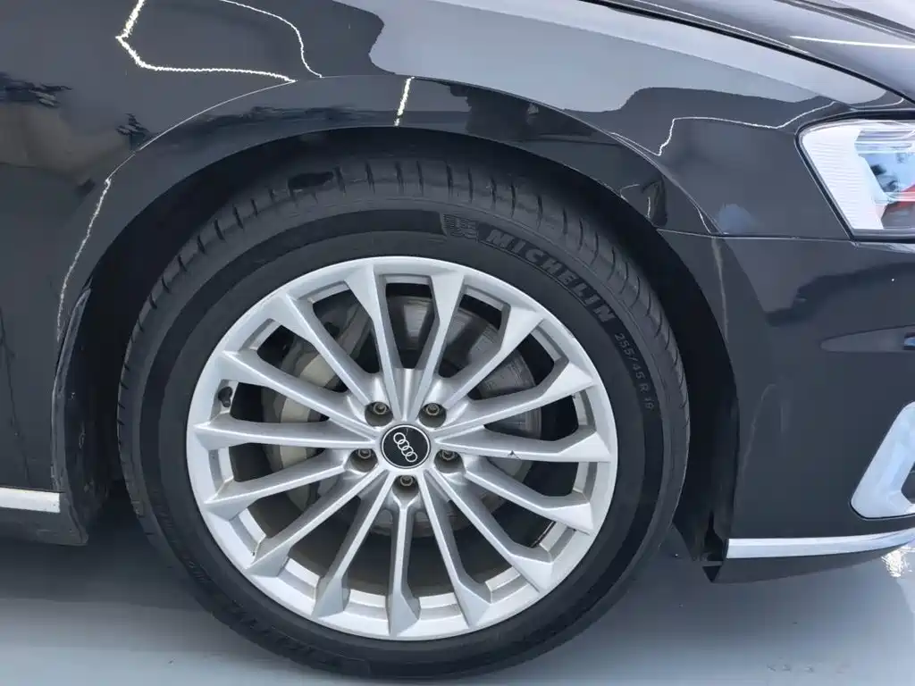 Audi A8 — миниатюра 14