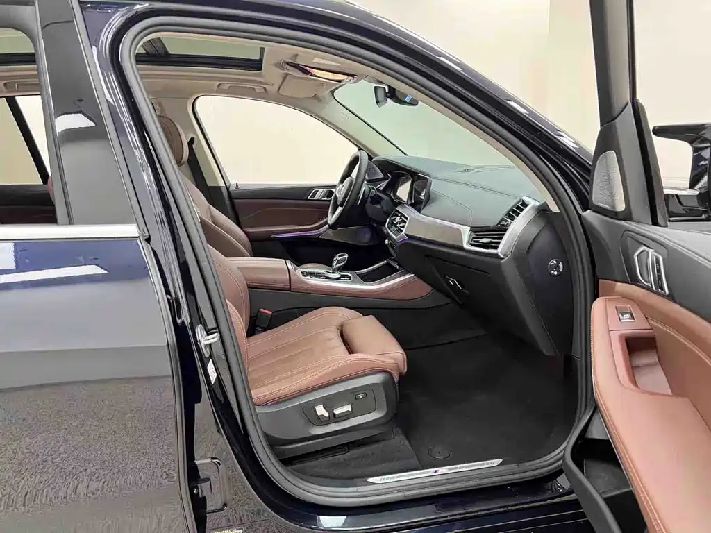 BMW X5 (Import) — миниатюра 27