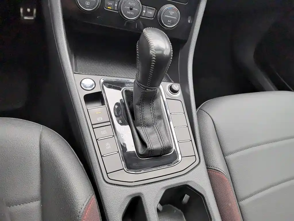 Volkswagen Bora — миниатюра 13
