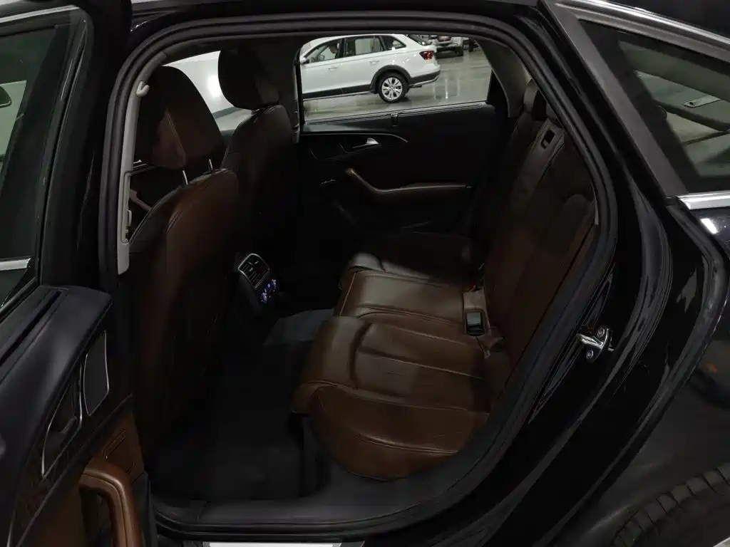 Audi A6L — миниатюра 15