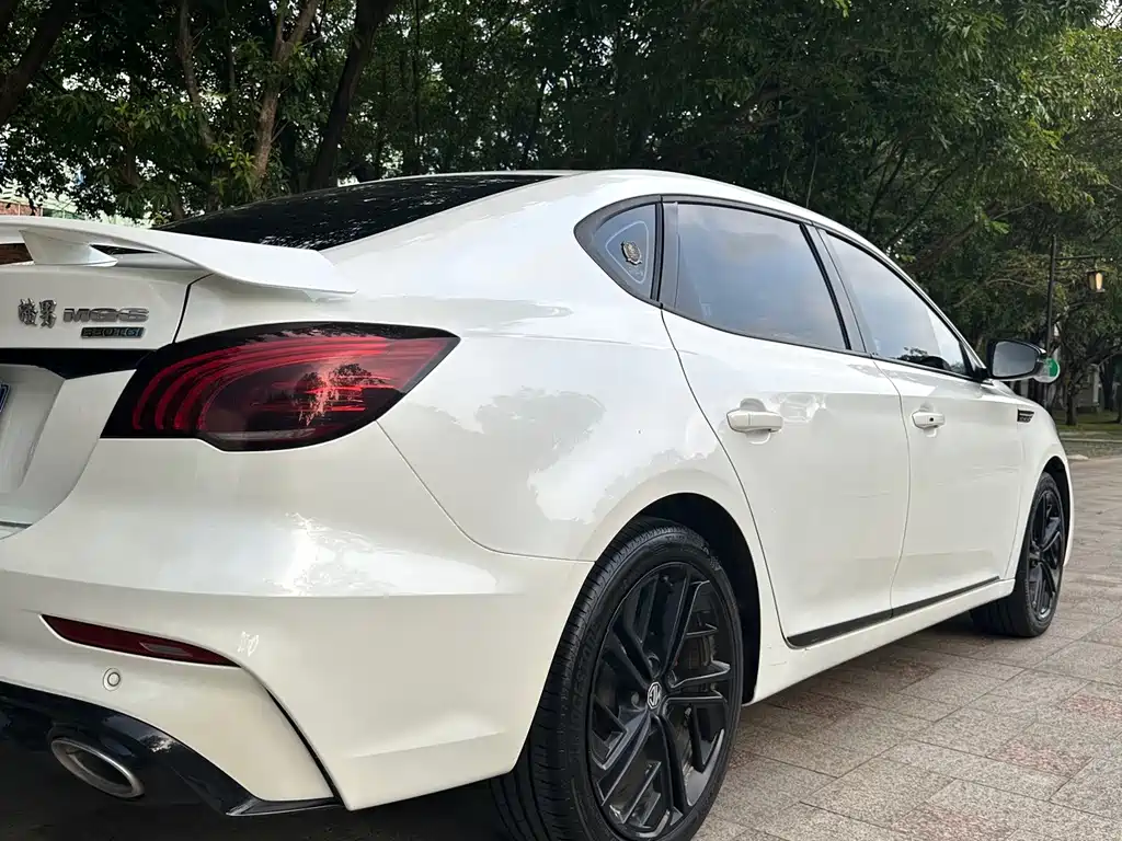 MG MG6 — миниатюра 9