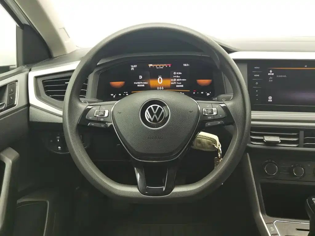 Volkswagen Polo — миниатюра 11