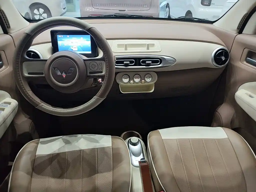 Wuling MINIEV — миниатюра 10