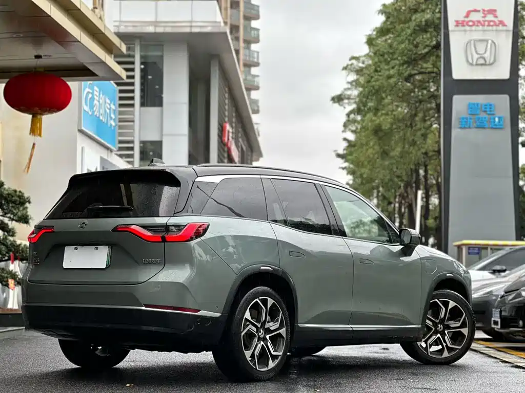 NIO NIO ES8