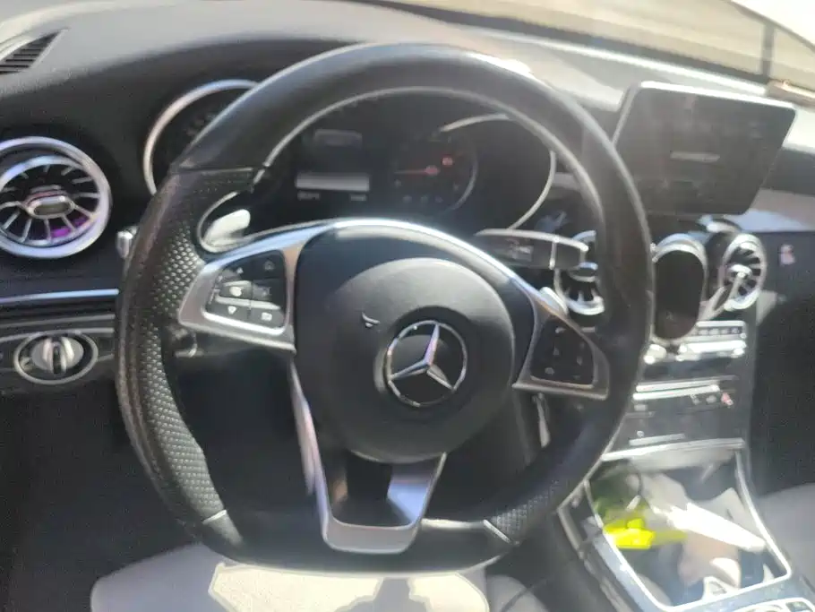 Mercedes-Benz C-Class — миниатюра 14