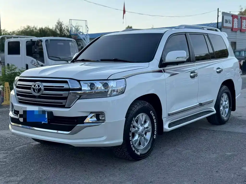 Toyota Land Cruiser 2014
