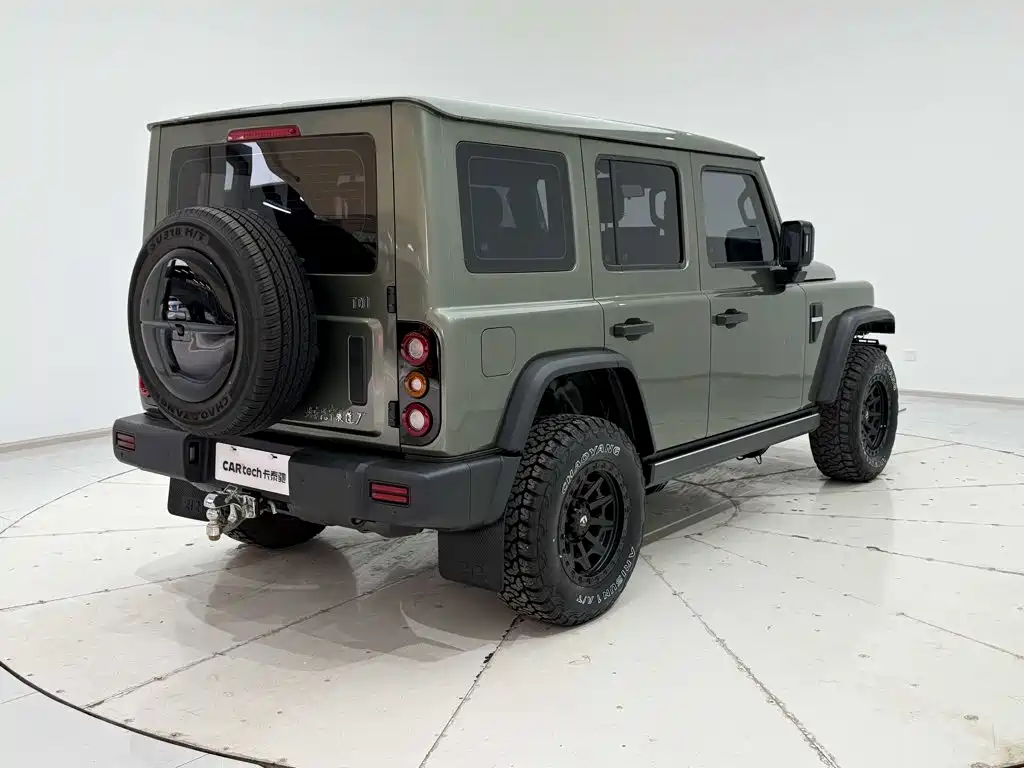 212 212 T01 — миниатюра 28