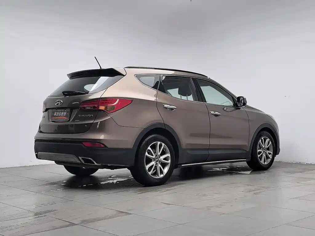 Hyundai Santa Fe — миниатюра 2