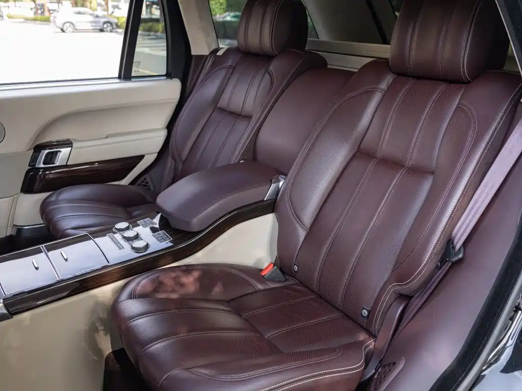 Land Rover Range Rover — миниатюра 20