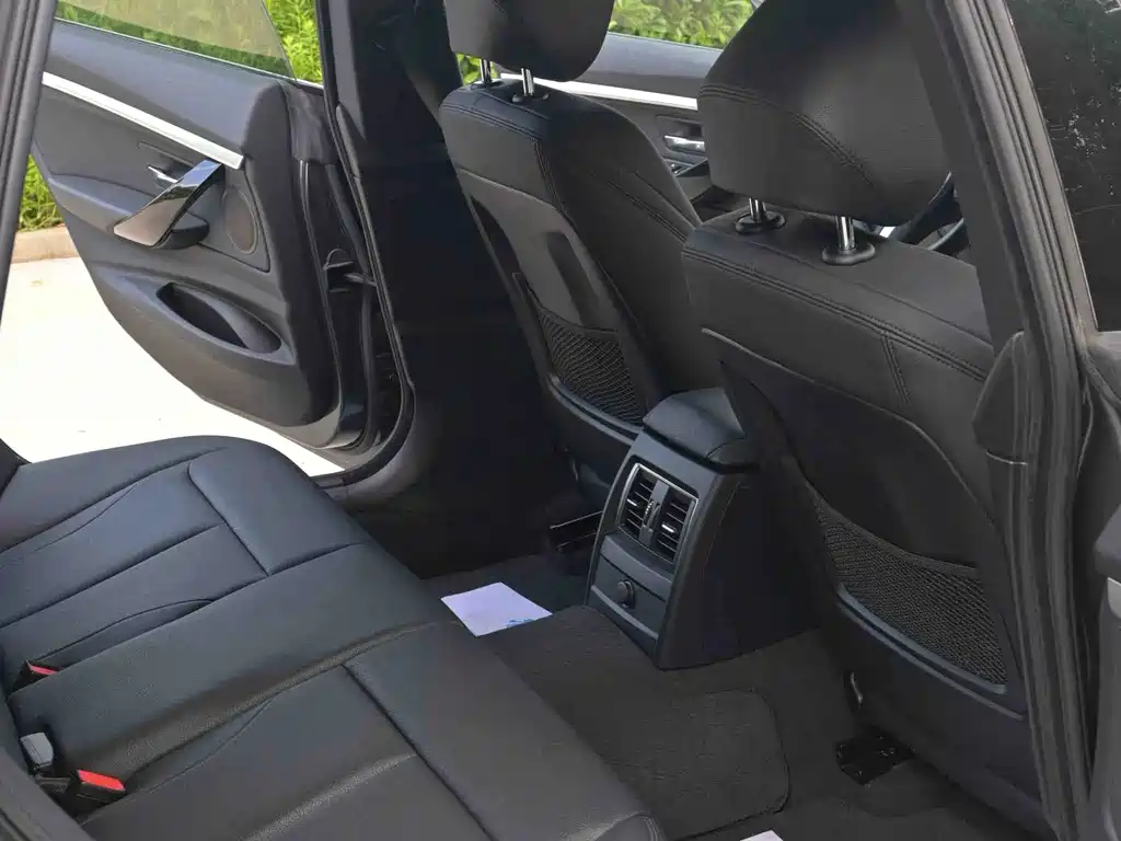 BMW 3 Series GT — миниатюра 18