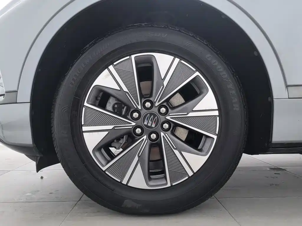 Buick E5 — миниатюра 17
