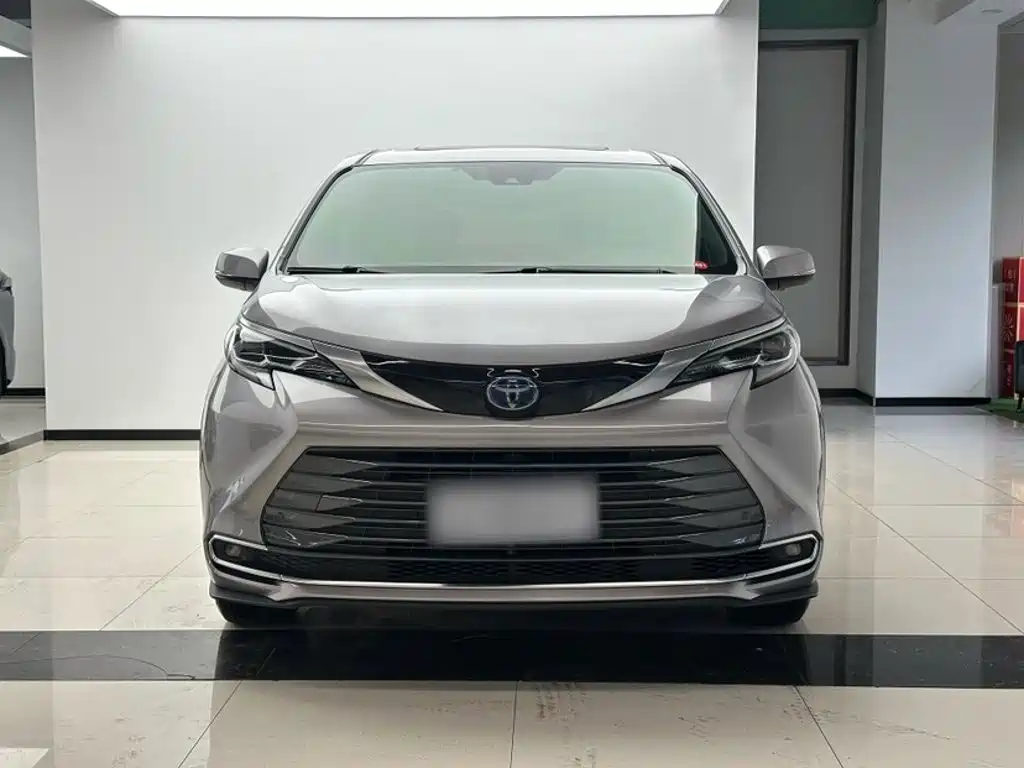 Toyota Sienna — миниатюра 11