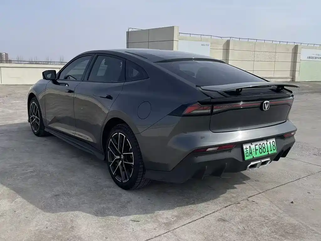 CHANGAN UNI V SMART IDD