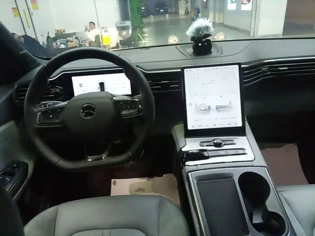 NIO ES6 — миниатюра 11