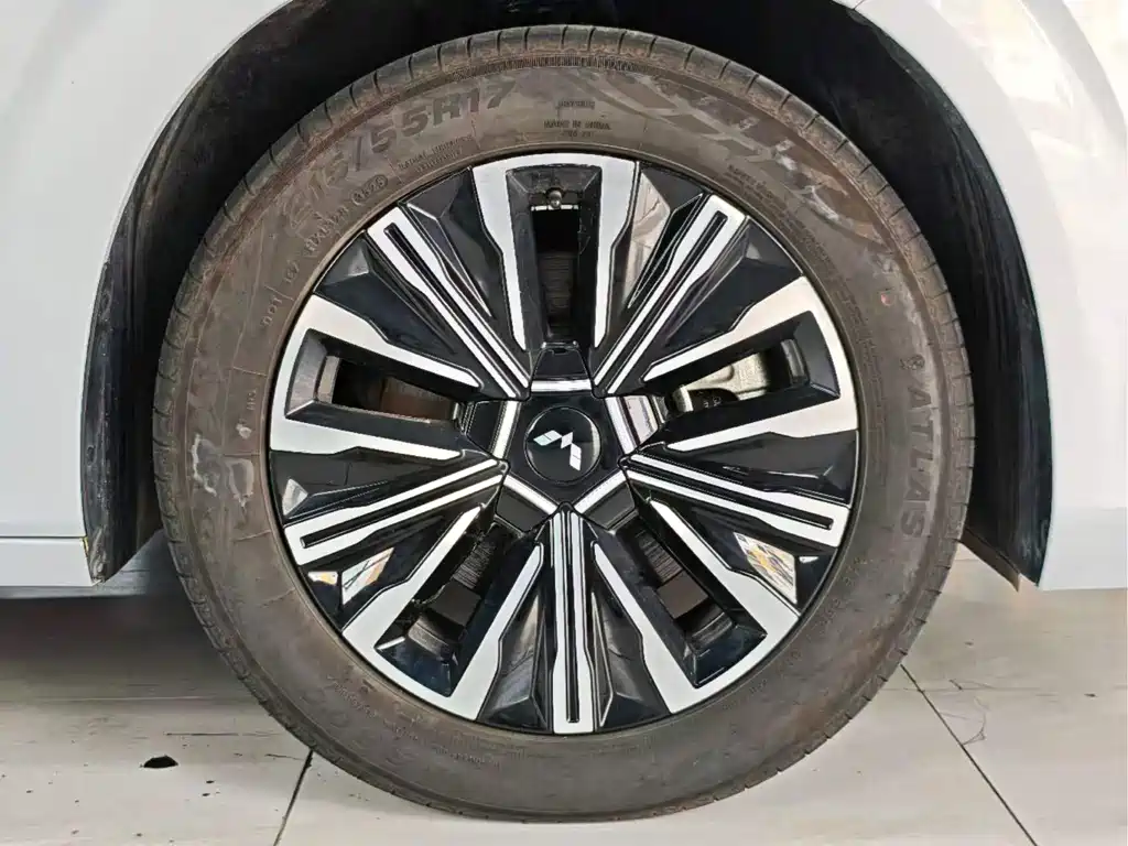 Wuling Звездный свет 730 Новая энергия — миниатюра 11